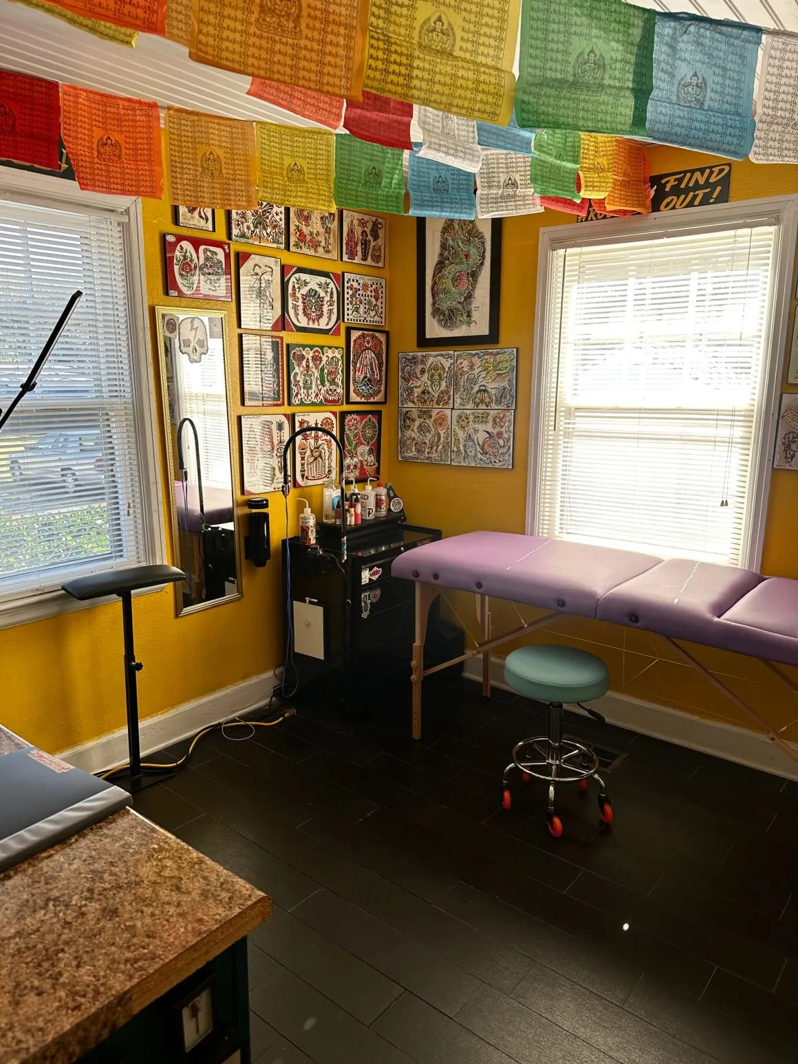 A private tattoo room at DietschVision